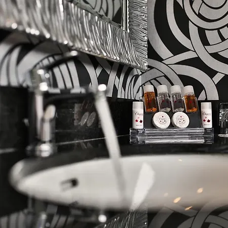 The Josephine Boutique 3* לרנקה