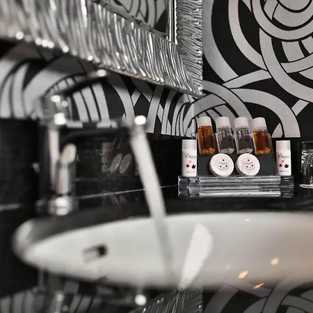 The Josephine Boutique 3*